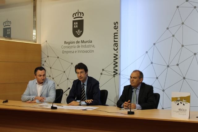 Juan Carlos Ruiz anima a los murcianos a disfrutar de las fiestas de Moratalla 'como parte de la historia de la Región'