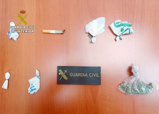 La Guardia Civil localiza un punto de consumo de droga en las proximidades del hogar del pensionista de Moratalla